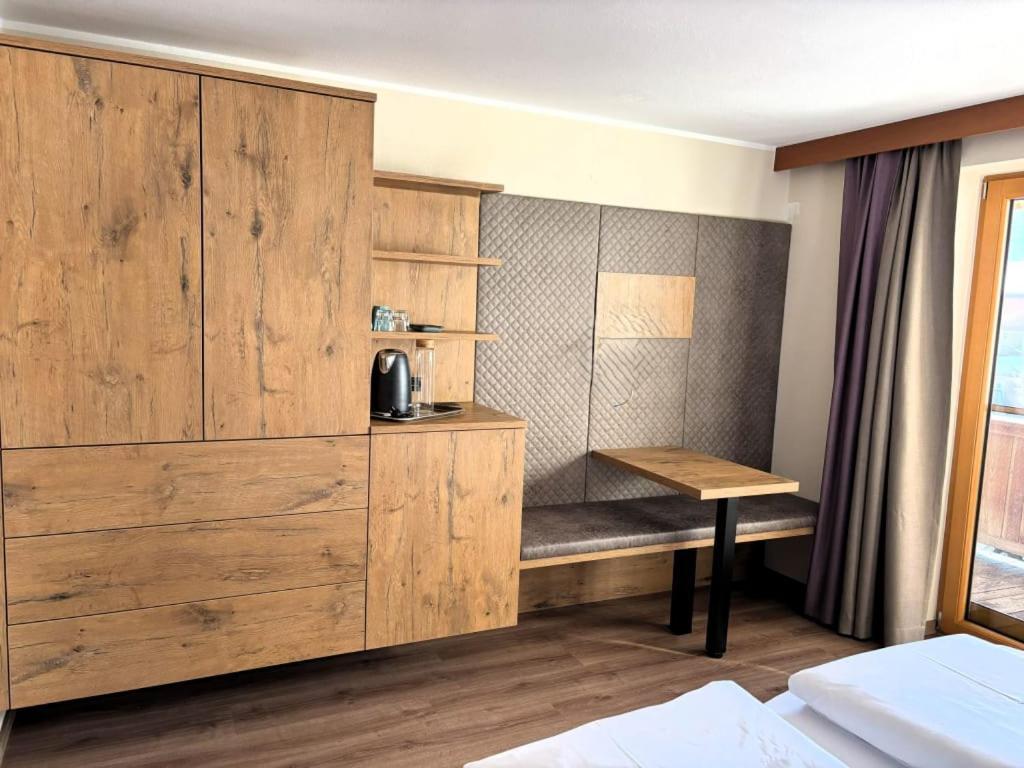Hotel Acherl 4*
